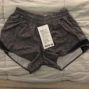 Lululemon Hotty Hot LR Short 4” *Lined size8 grey/black. Like new.